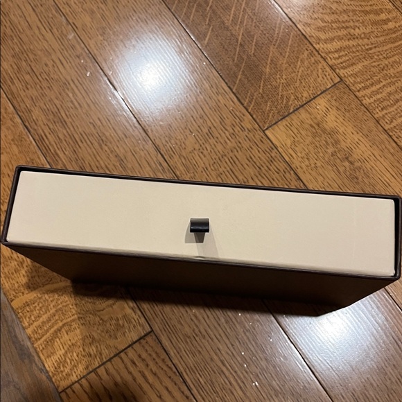 Louis Vuitton Zippy Wallet - Picture 14 of 15